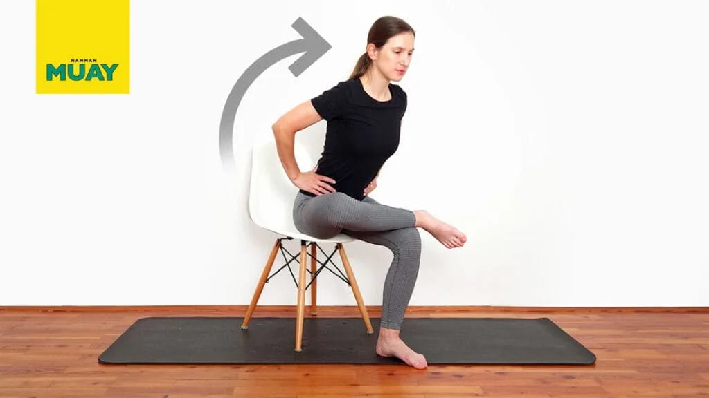 Ülő helyzetű piriformis nyújtás – 4-es póz